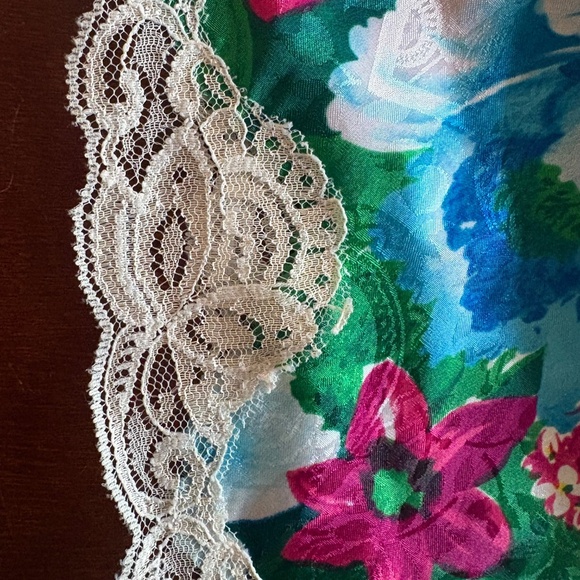 Vintage Victoria's Secret slip dress - Picture 4 of 5